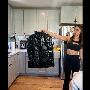 DKNY Women's Oversized Croc Puffer Vest In Black Small